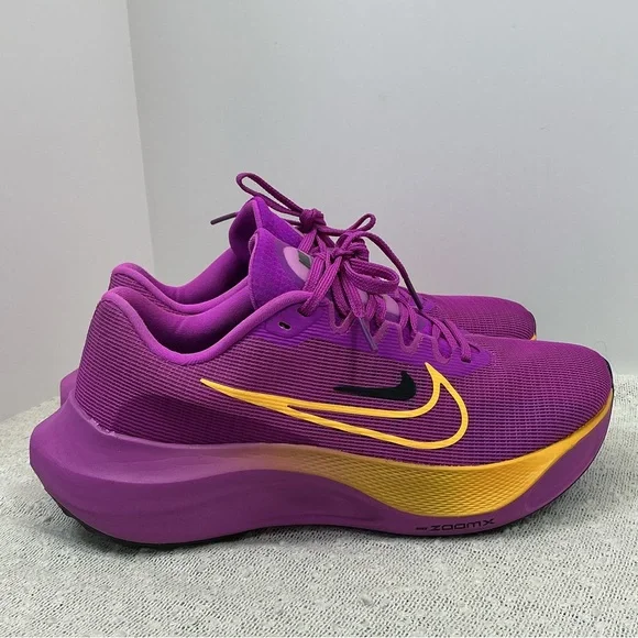 Nike Zoom Fly 5 Low Sneakers Running Shoes Hyper Violet Purple Women's size 10 - Picture 1 of 9